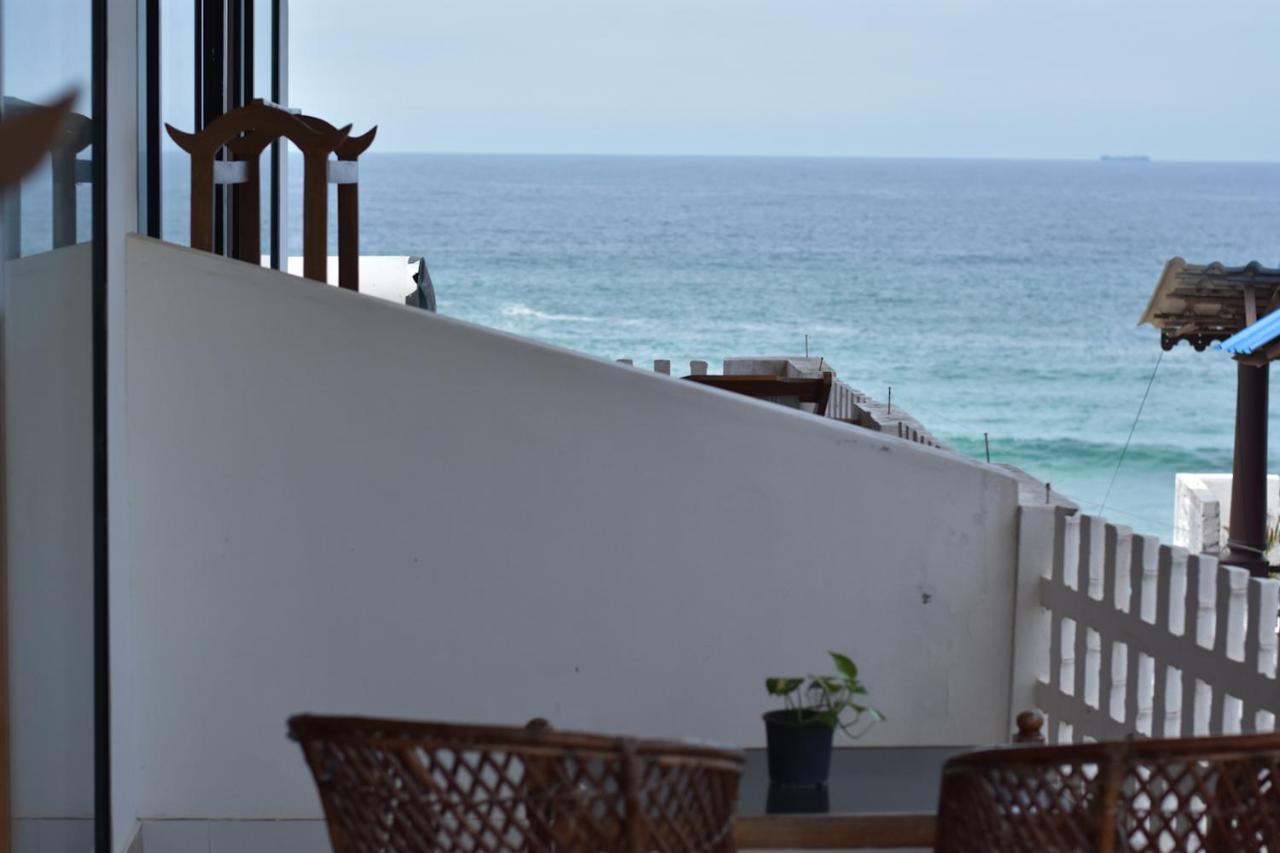 Packbag Beach Hotel Kovalam Exterior photo