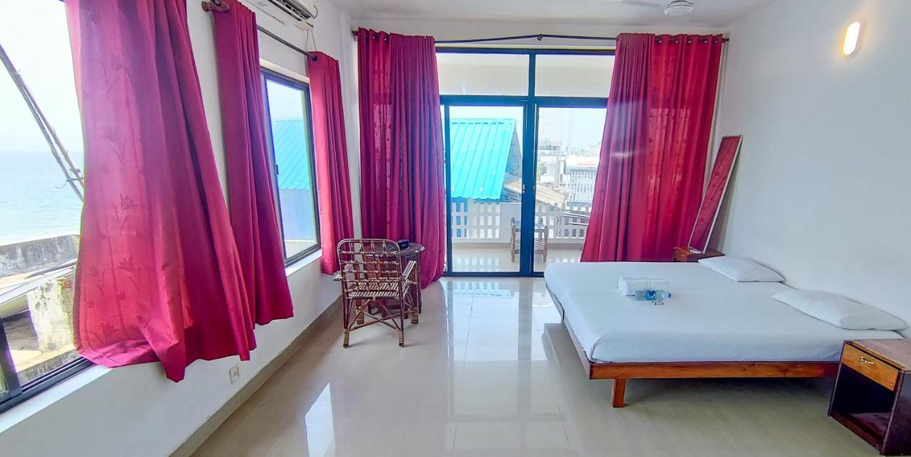 Packbag Beach Hotel Kovalam Exterior photo